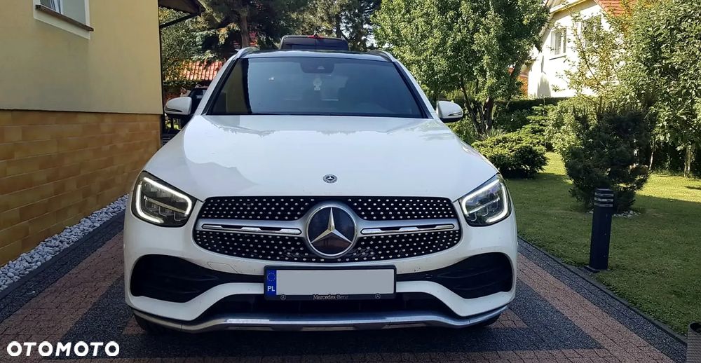 Mercedes-Benz GLC 220 d 4Matic 9G-TRONIC AMG Line - 2