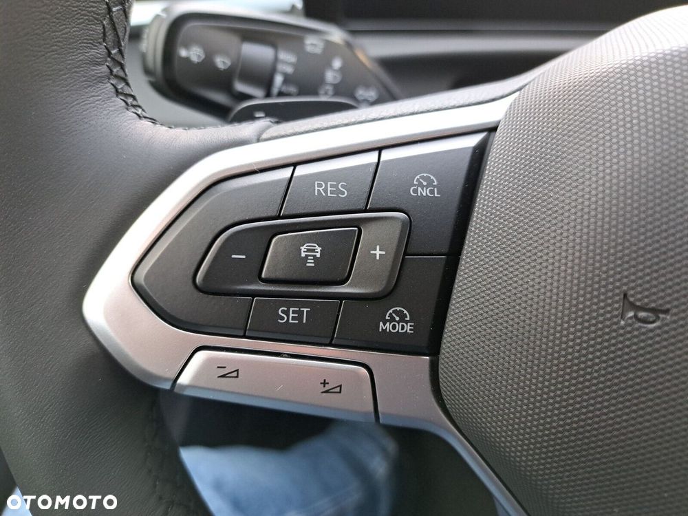 Volkswagen T-Roc - 30