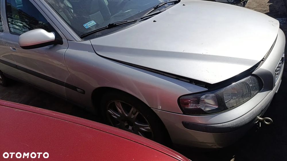 35459 volvo  s60 2.4D D5244T 163 km na częśći lakier 42-600 - 11