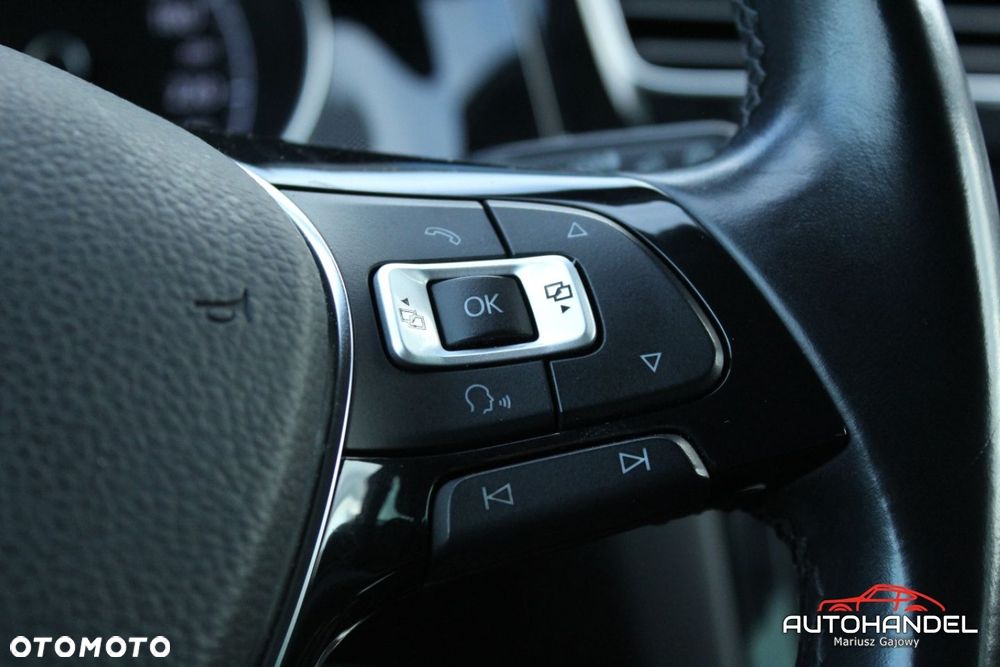 Volkswagen Golf - 12