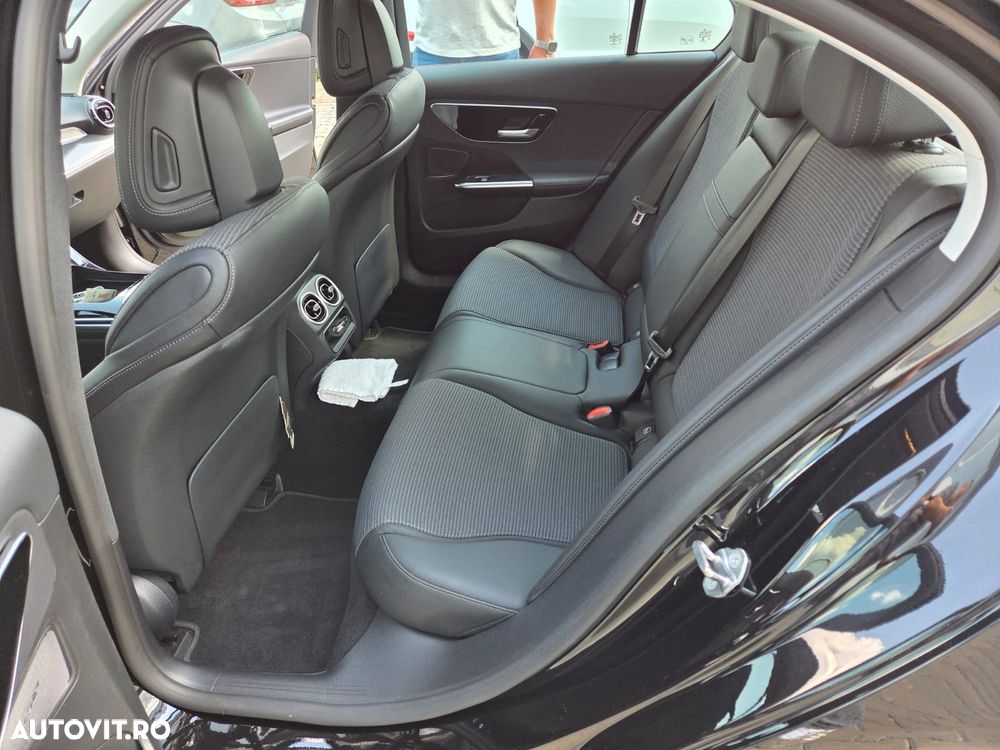 Mercedes-Benz C 300 9G-TRONIC Avantgarde - 15