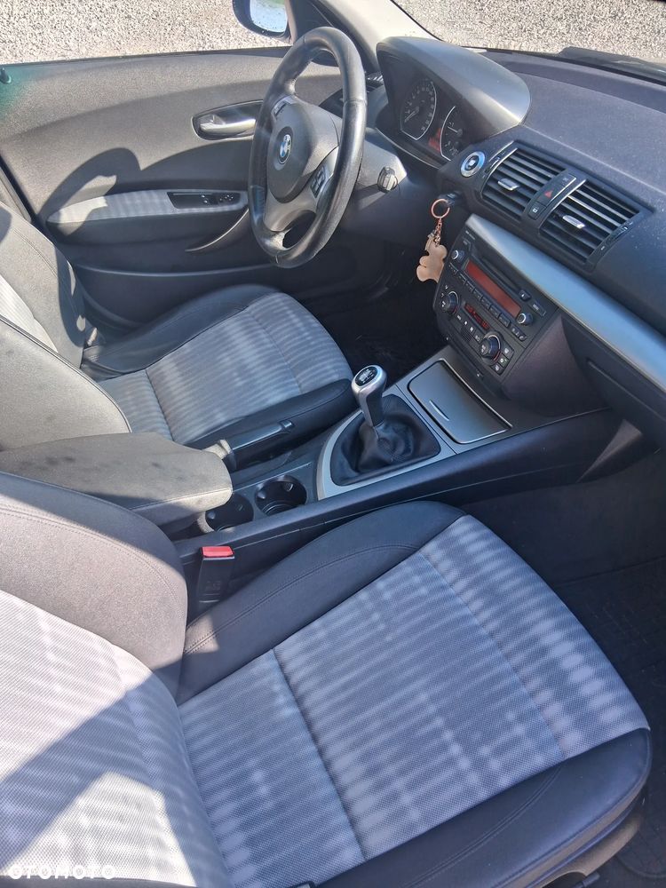BMW Seria 1 118d - 12