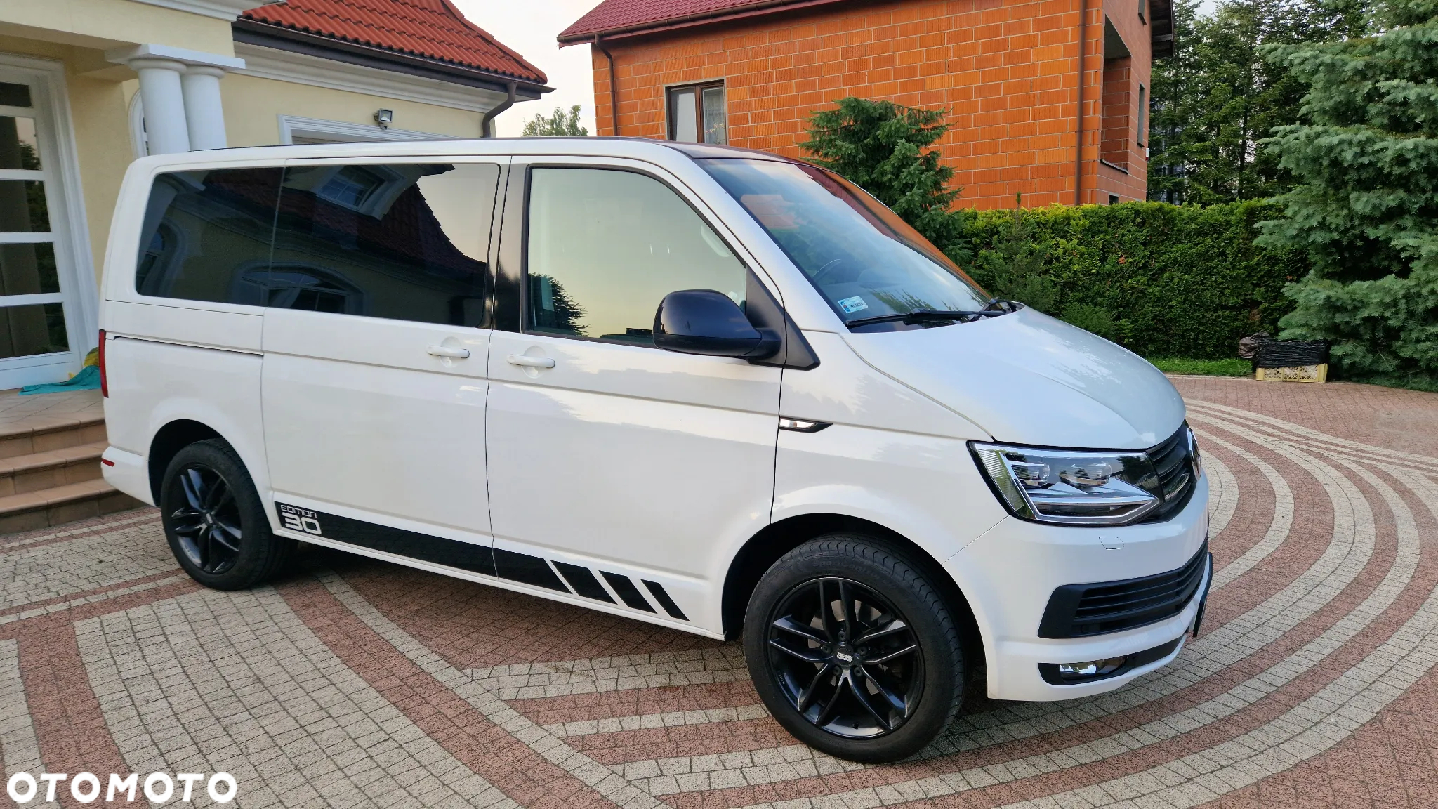 Volkswagen Multivan - 6
