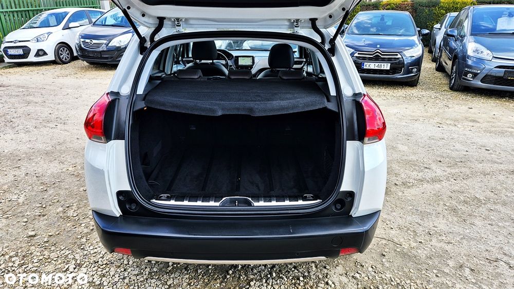 Peugeot 2008 1.6 VTi Allure - 40