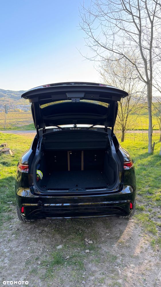 Jaguar F-Pace P250 AWD S - 33