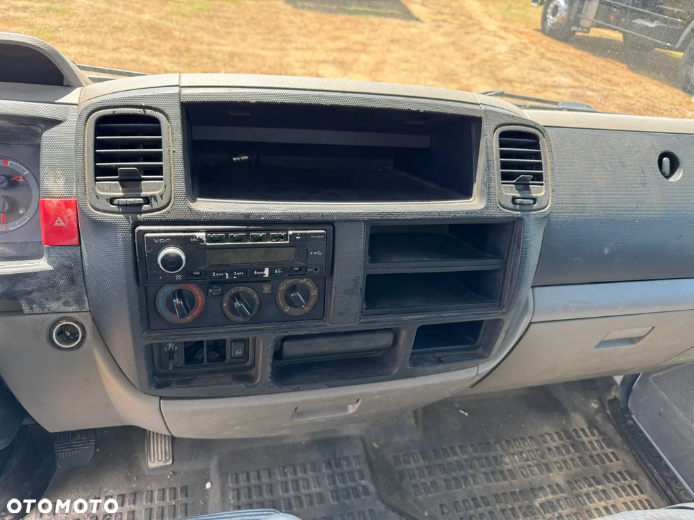 Nissan Cabstar - 9