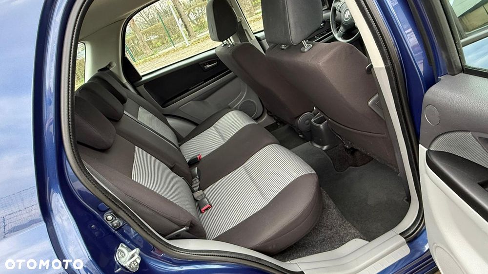 Suzuki SX4 1.6 VVT 4x4 Comfort - 12