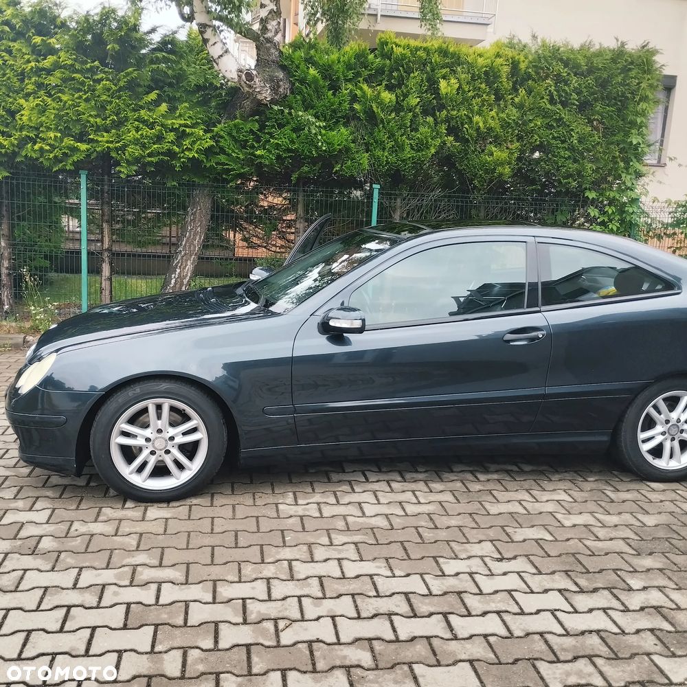 Mercedes-Benz Klasa C 180 Kompressor Sportcoupe - 11