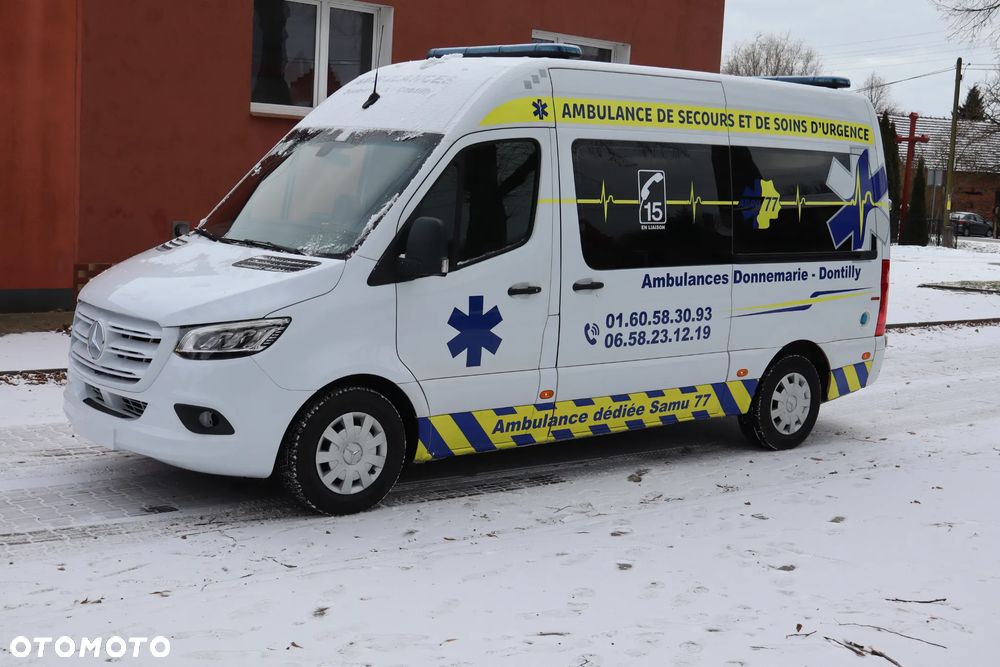 Mercedes-Benz Sprinter 319 - 1