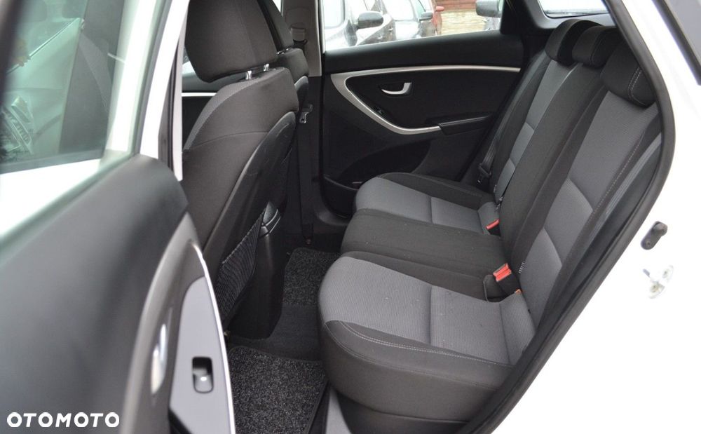 Hyundai i30 1.4 Premium - 8