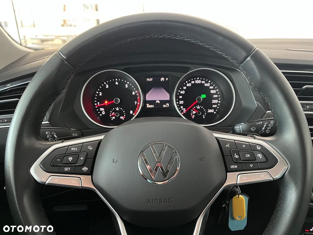 Volkswagen Tiguan - 20