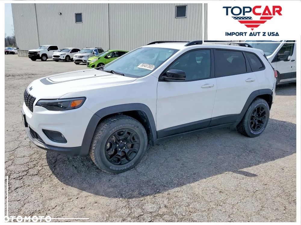 Jeep Cherokee - 1