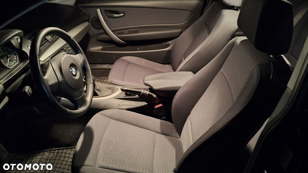 BMW Seria 1 - 12