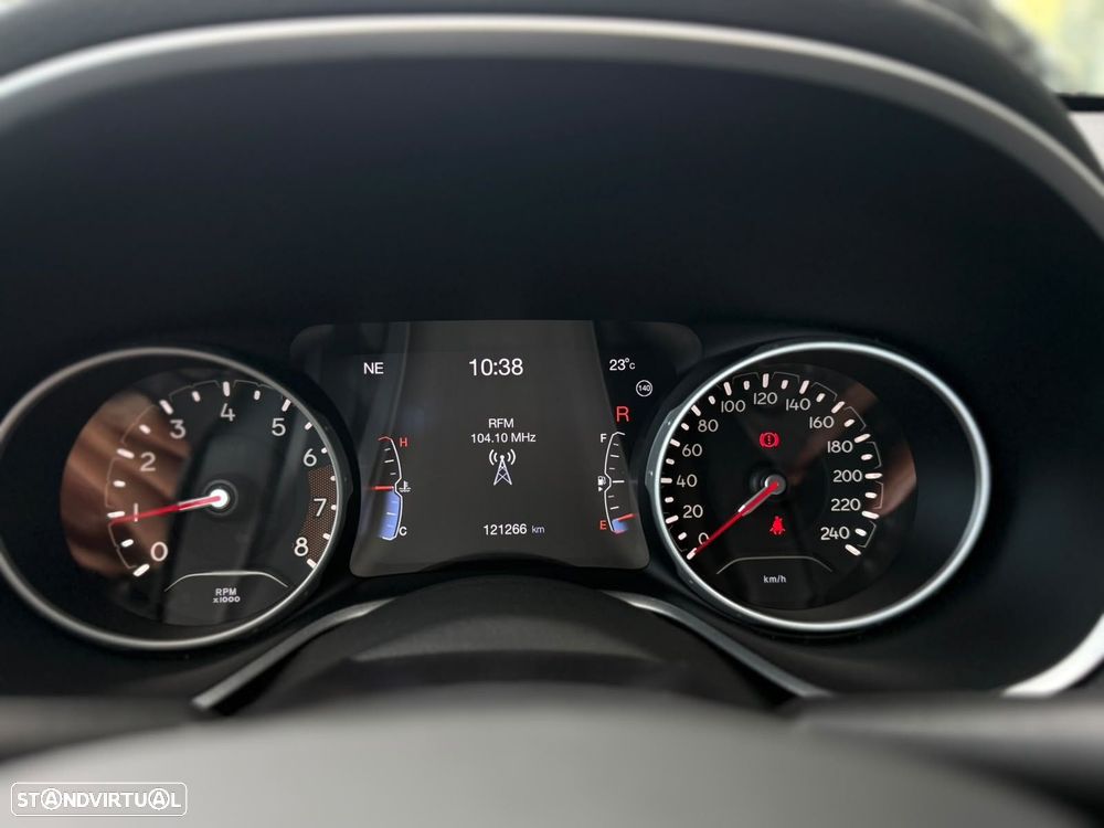 Jeep Compass 1.3 T Limited DCT - 35