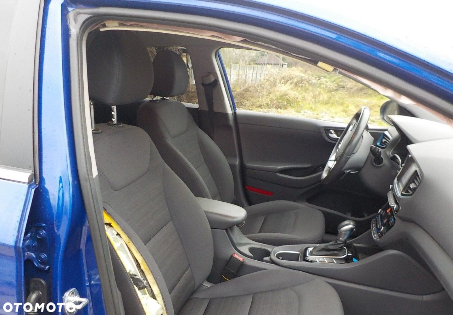 Hyundai IONIQ - 22