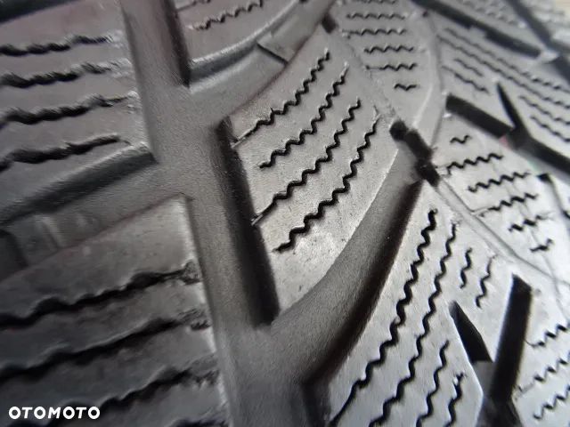 235/60/R17 102H GOODYEAR ULTRA GRIP PERFORMANCE GEN-1 - 4