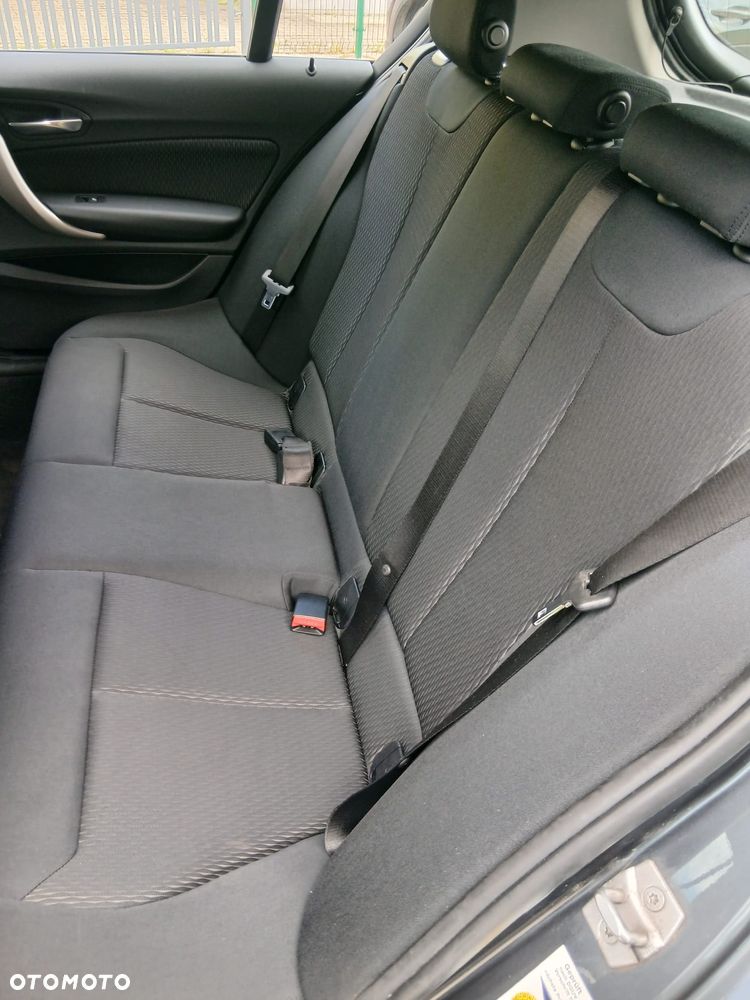 BMW Seria 1 120d xDrive Sport-Aut Advantage - 32