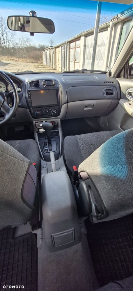 Mazda 323F - 5