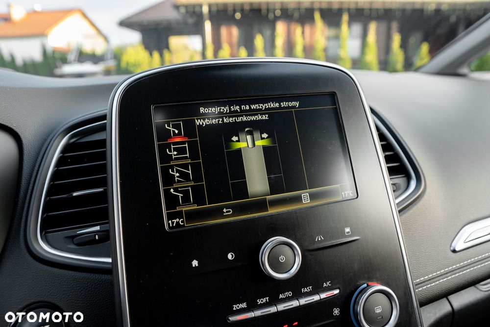 Renault Grand Scenic TCe 140 GPF EDC INTENS - 38