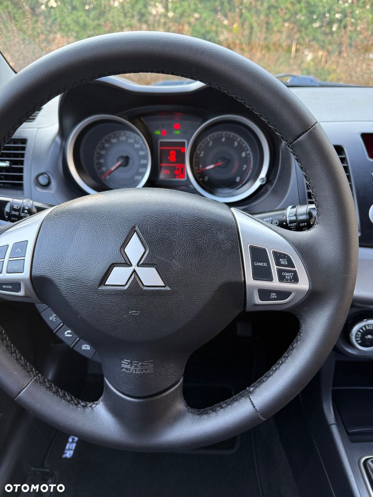 Mitsubishi Lancer 1.8 Intense - 23
