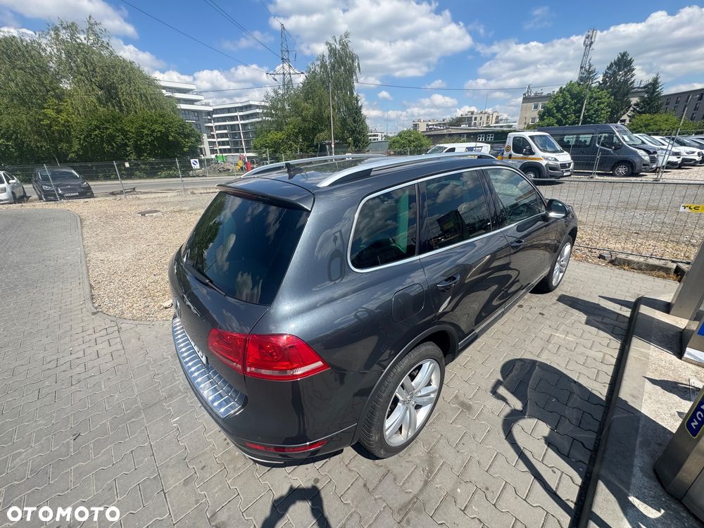 Volkswagen Touareg 3.0 V6 TDI 4XMot BMT - 11