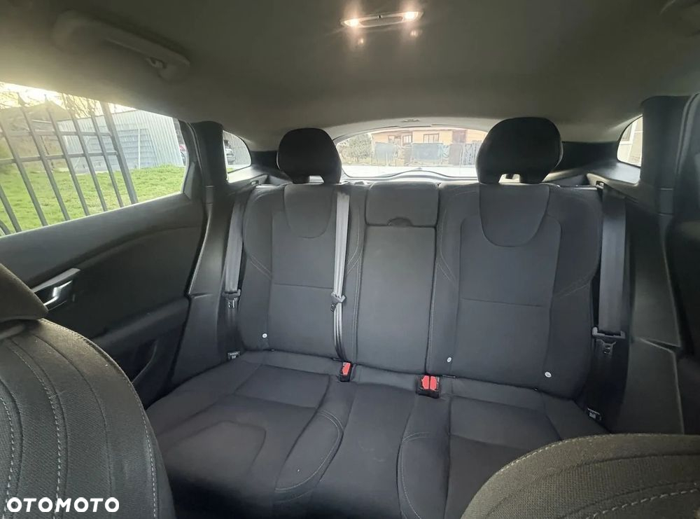 Volvo V40 Cross Country T4 AWD Drive-E Momentum - 23