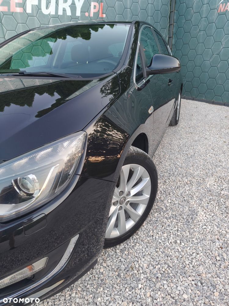 Opel Astra 1.4 Turbo Exklusiv - 23