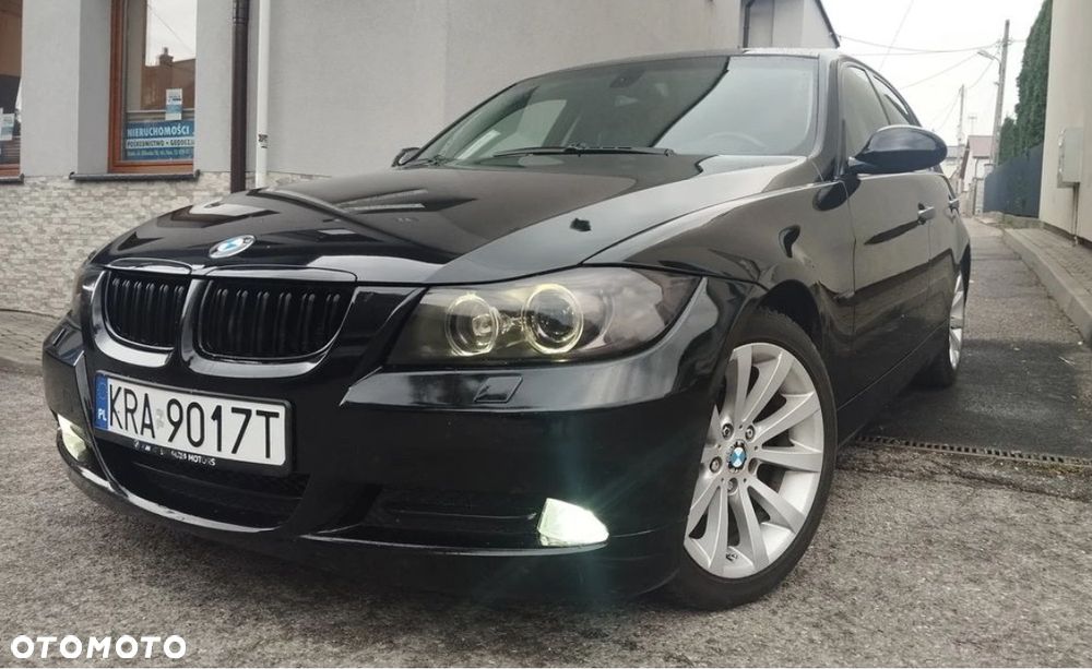 BMW Seria 3 318i - 5