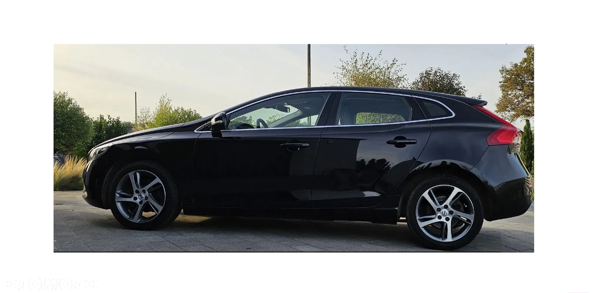 Volvo V40 D2 Momentum - 4