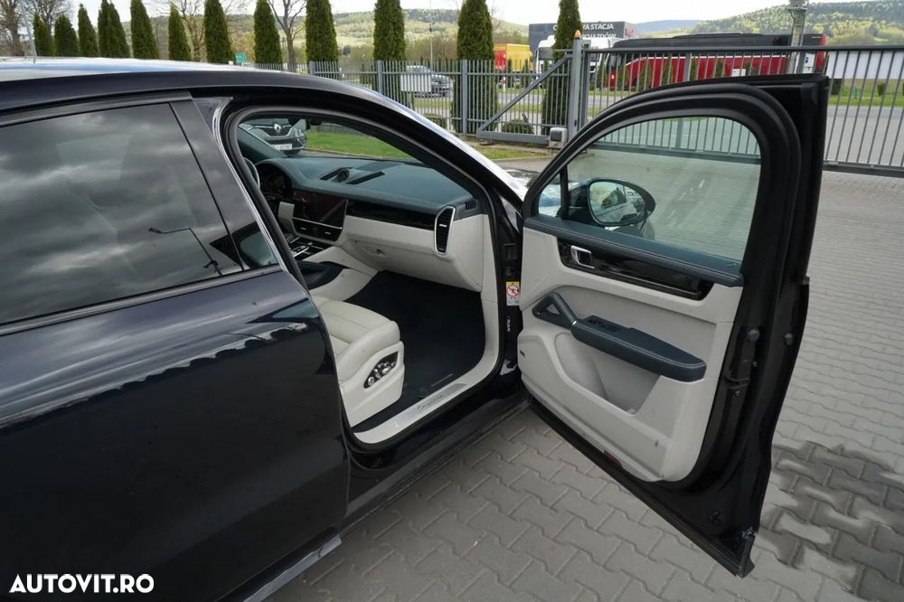 Porsche Cayenne Standard - 29