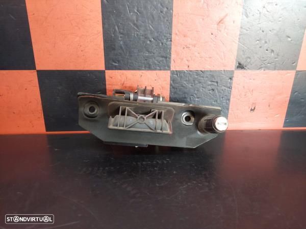 Puxador Porta Mala Mercedes-Benz Vito Caixa (638) - 1