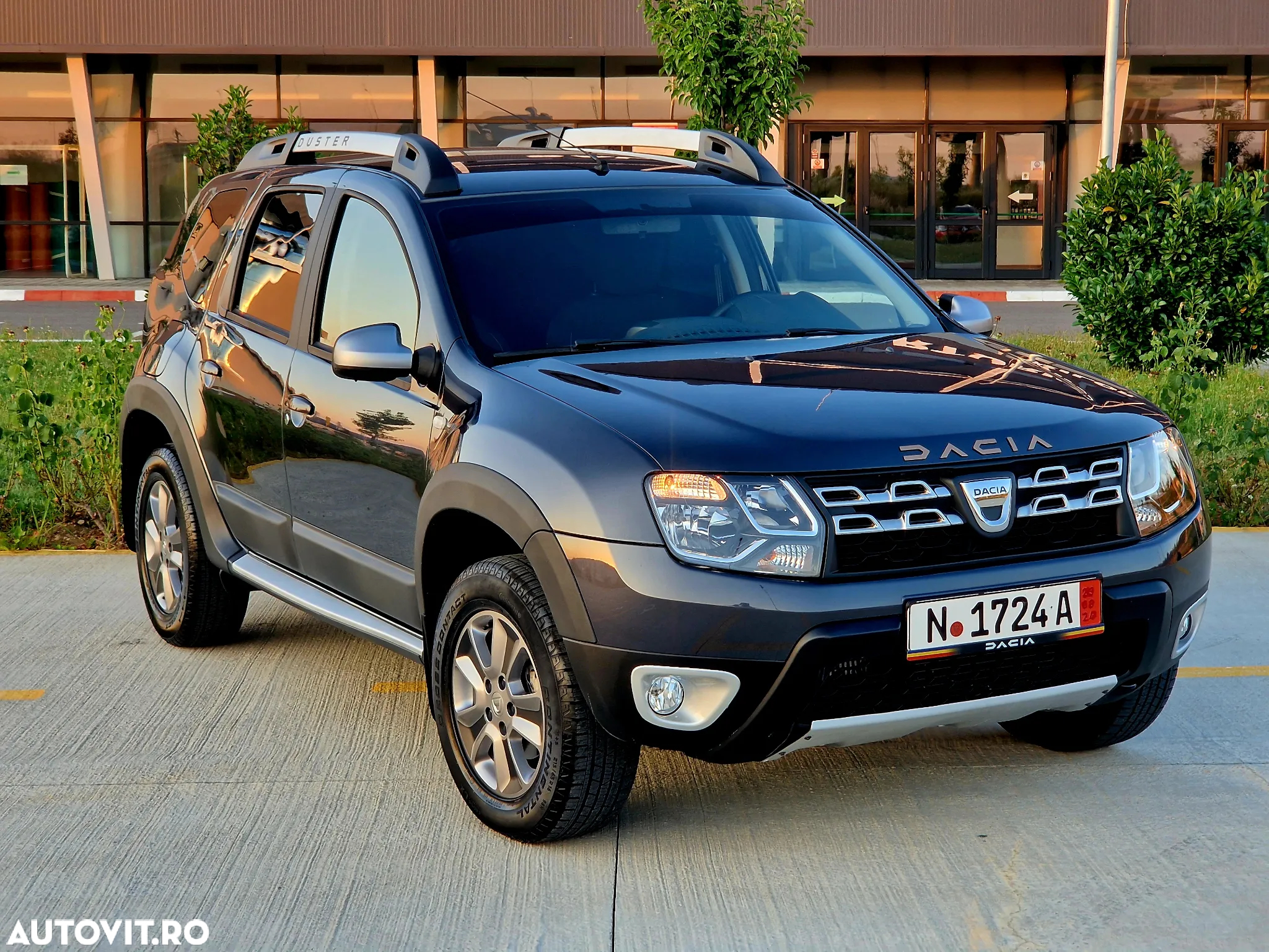 Dacia Duster 1.5 dCi 4x2 Laureate - 2