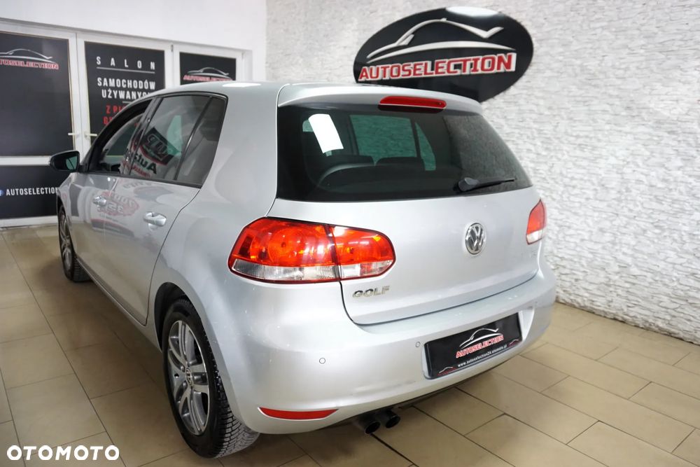 Volkswagen Golf 2.0 TDI DPF DSG Comfortline - 10