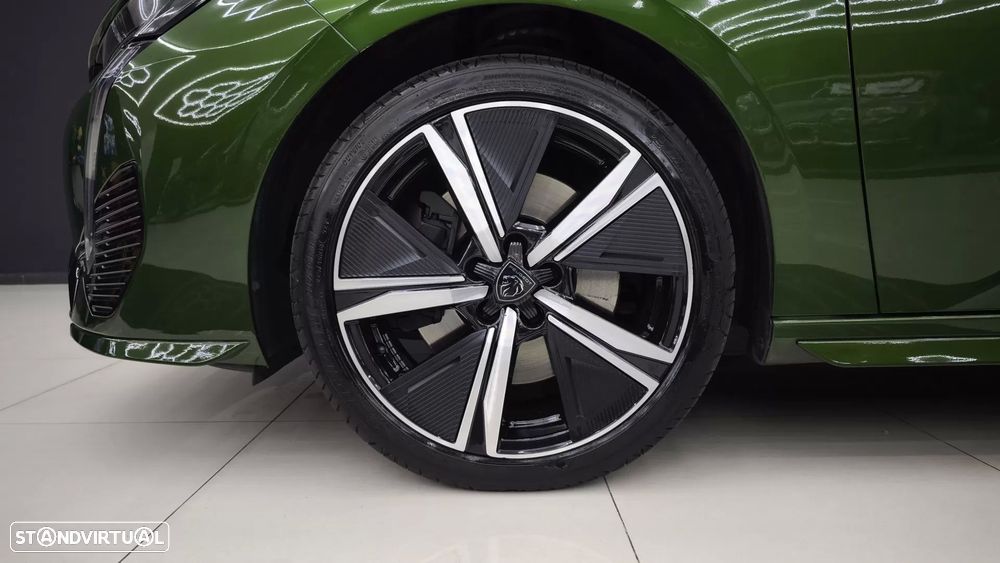 Peugeot 308 180 e-EAT8 GT - 20