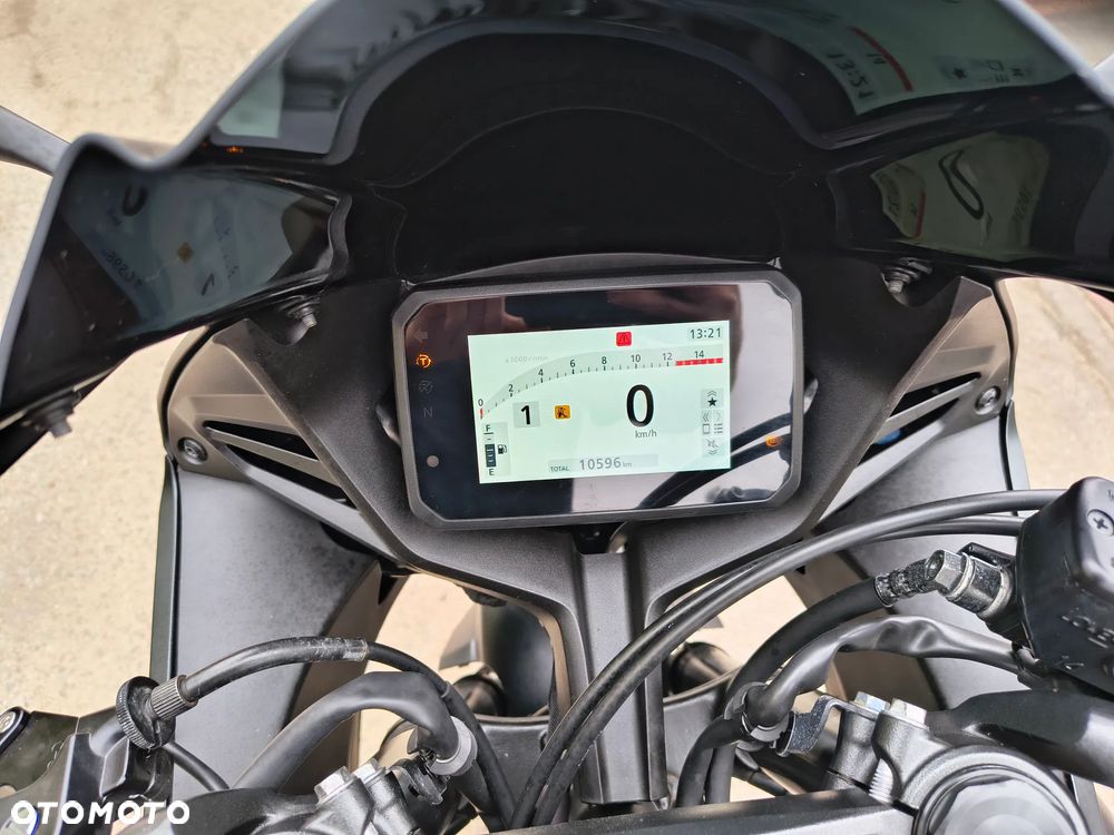 Honda CBR - 7