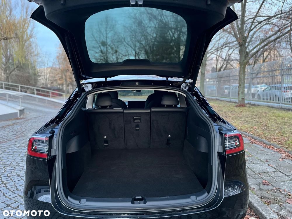 Tesla Y Long Range Dual Motor AWD - 25