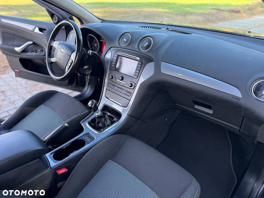 Ford Mondeo Fließheck Diesel Titanium - 27