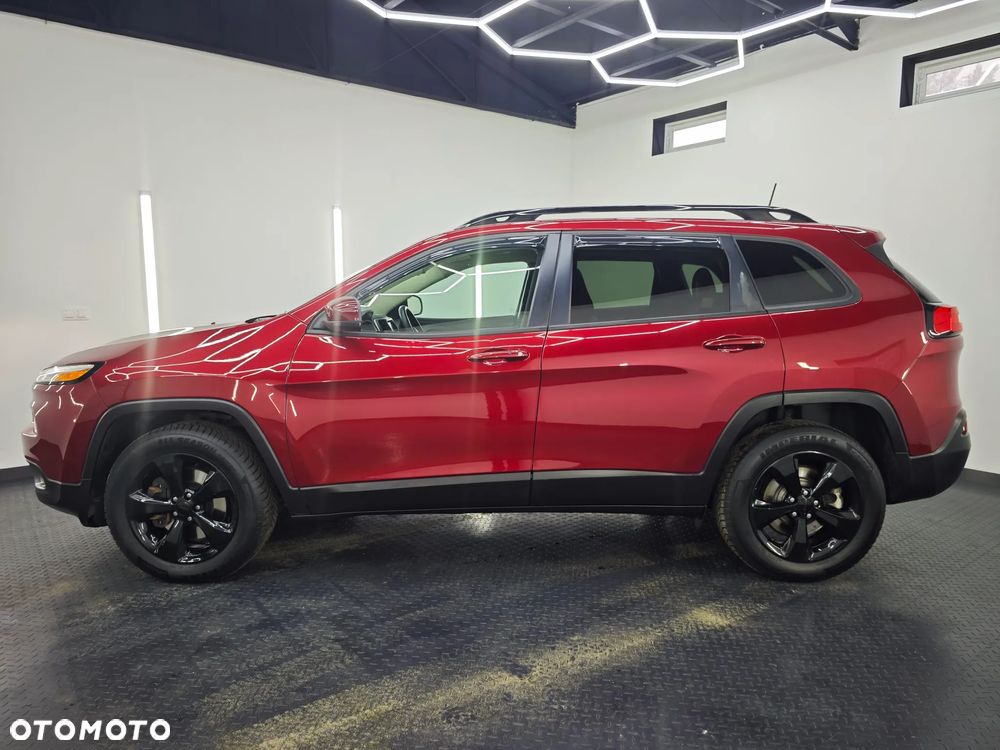 Jeep Cherokee - 16