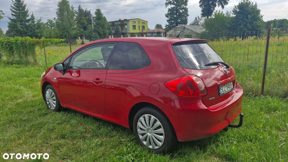 Toyota Auris - 4