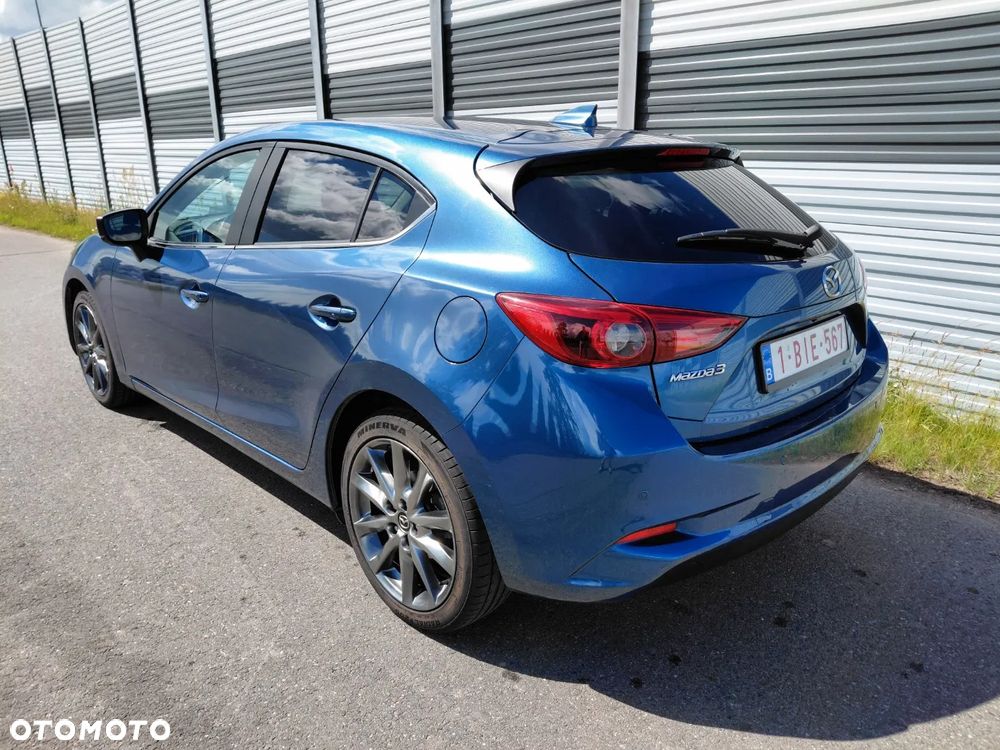 Mazda 3 - 5