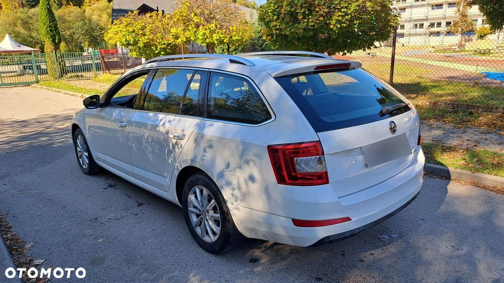 Skoda Octavia 1.6 TDI 4x4 Elegance - 18