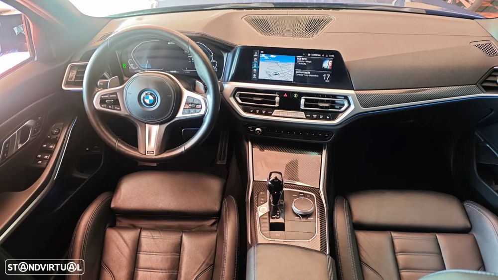 BMW 330 e Pack M Auto - 36