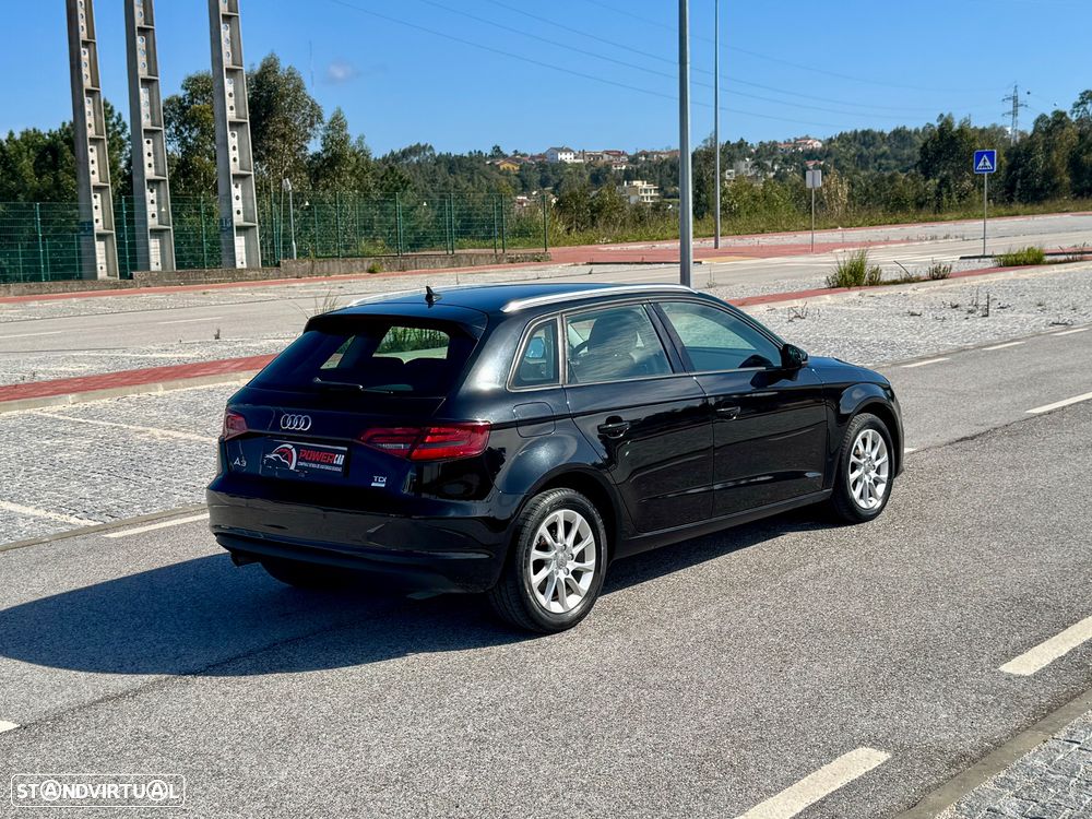 Audi A3 1.6 TDI Advance - 4
