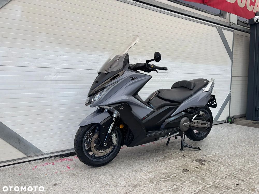 Kymco AK 550 - 12