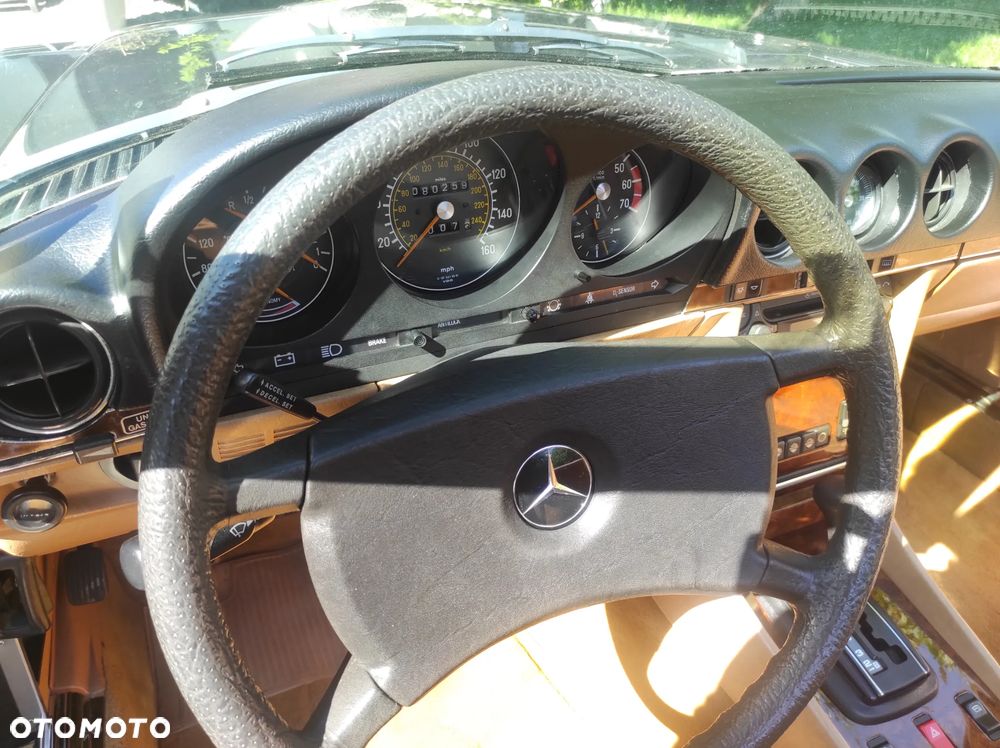 Mercedes-Benz SL - 16