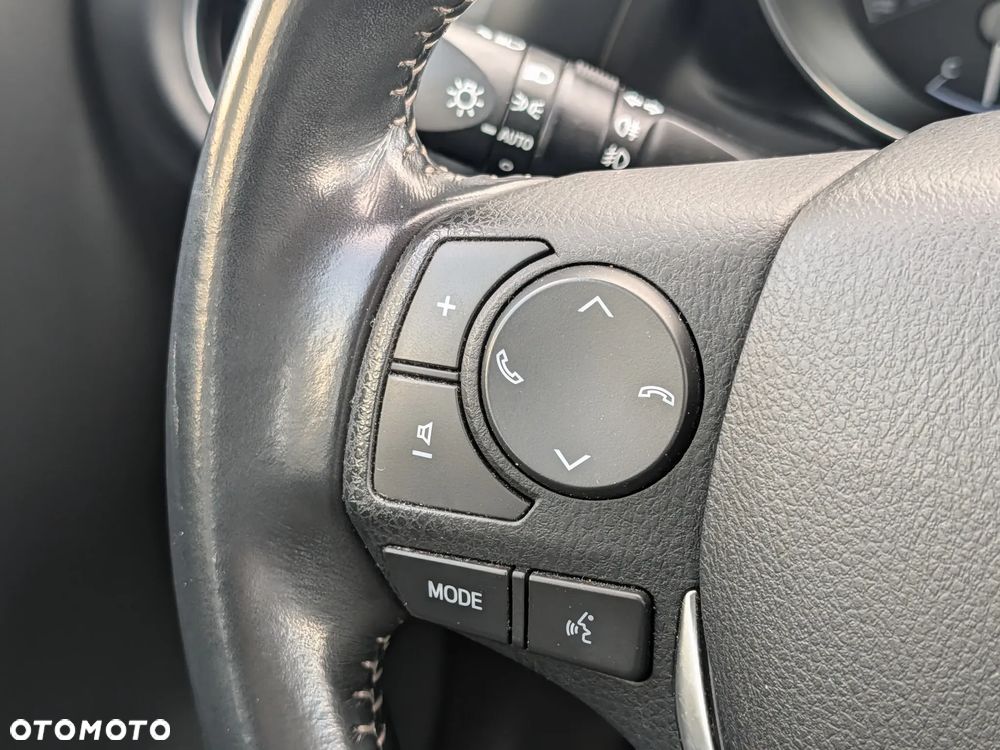 Toyota Auris 1.6 Comfort - 15