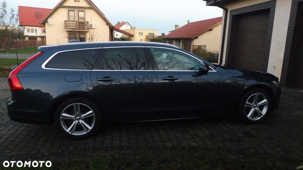 Volvo V90 D4 SCR Momentum - 9