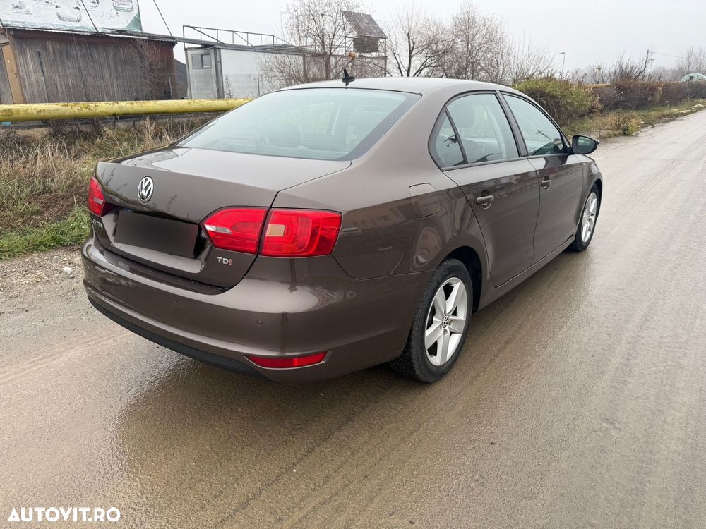 Volkswagen Jetta 1.6 TDI CR DPF Comfortline - 5