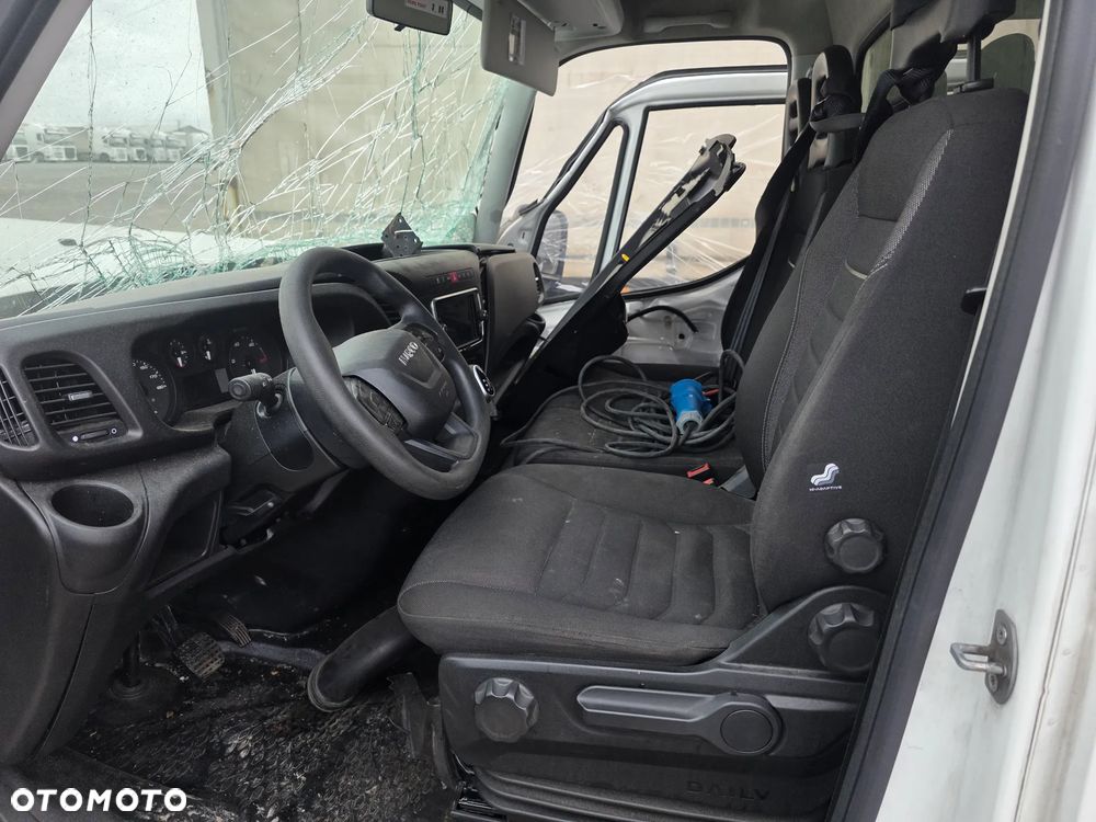 Iveco Daily 35C16 himatic 3,0 automat 160KM chłodnia winda - 12