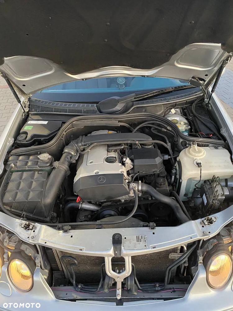 Mercedes-Benz CLK - 17